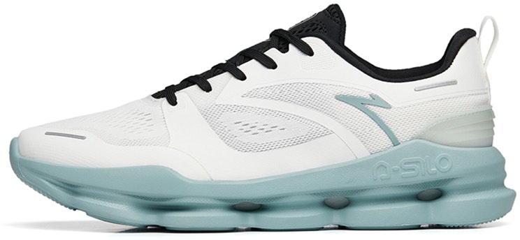 anta-training-series-white-black-112237720-1