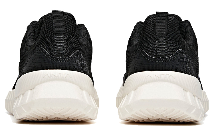 Shop Anta Training Series Low Top 'Black White' 112017705-1