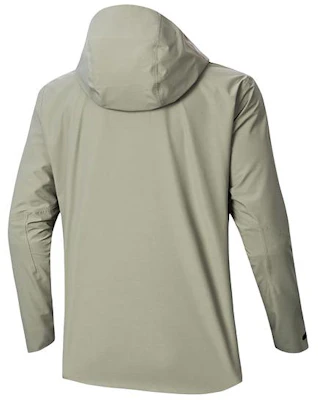 安踏訓練系列防水防風外套 - 橄欖綠 152417635-2 Lookbook 安踏訓練系列防水防風外套 - 橄欖綠 152417635-2