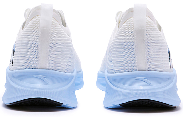 Purchase 安踏 跑步系列运动鞋 '白色浅蓝' 112225540-3