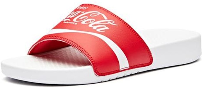 Anta x Coca Cola Sandal Pantai 'Merah Putih' 91926983-1 Lookbook Anta x Coca Cola Sandal Pantai 'Merah Putih' 91926983-1