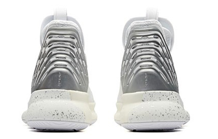 Purchase Anta Yu Kong 2 Low ''Wit Zilver'' 91931180-4