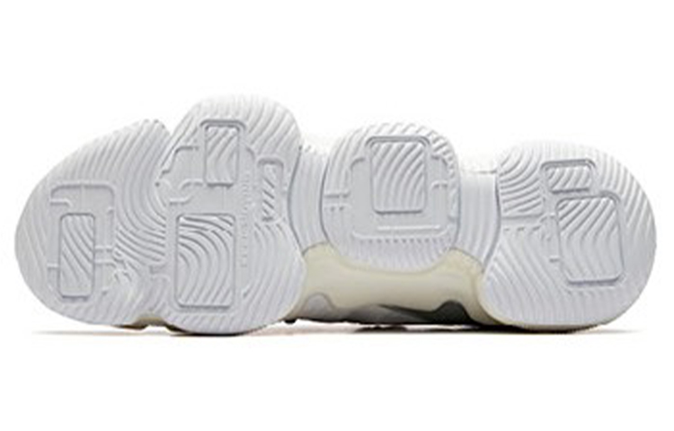 Details for Anta Yu Kong 2 Low ''Wit Zilver'' 91931180-4