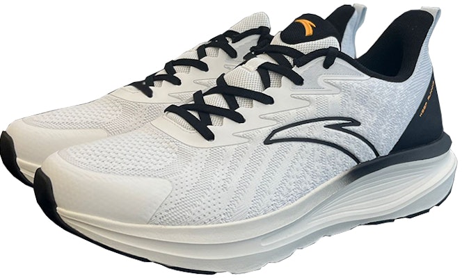 安踏 云途 運動 減震耐磨 低幫 跑步鞋 男款 黑白 Lookbook 安踏 云途 運動 減震耐磨 低幫 跑步鞋 男款 黑白