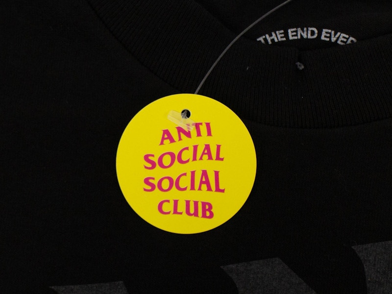 Lookbook Anti Social Social Club Kaos Lengan Panjang Hitam Highlight 69LE-1678
