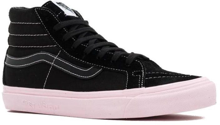 Anti Social Social Club x Dover Street Market x Vans Sk8-Hi 'Hitam' VN0A36C7OYN Lookbook Anti Social Social Club x Dover Street Market x Vans Sk8-Hi 'Hitam' VN0A36C7OYN