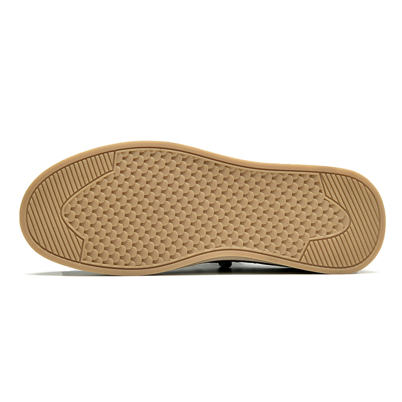 Shop Zapatillas Aokang Clásicas de Punta Redonda con Suela Gruesa Elevada Casual. 1235322039W