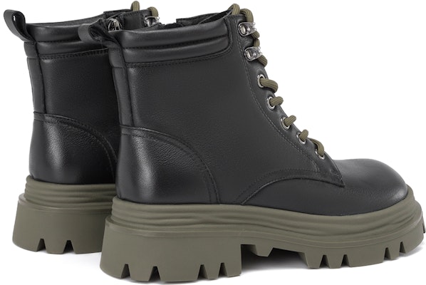 奧康AOKANG 休閒舒適百搭 短中筒 馬丁靴 5.2cm 女款 Lookbook 奧康AOKANG 休閒舒適百搭 短中筒 馬丁靴 5.2cm 女款