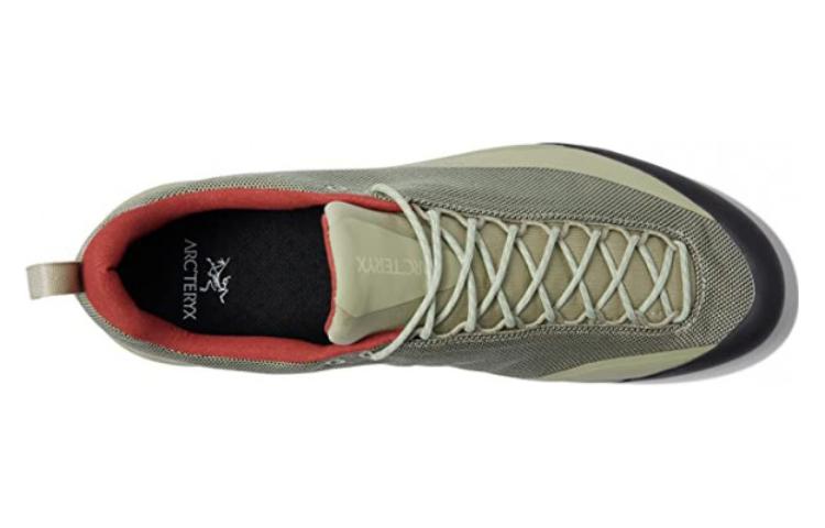 Lookbook アークテリクス Konseal FL 2 GTX (緑黒赤) L07947500