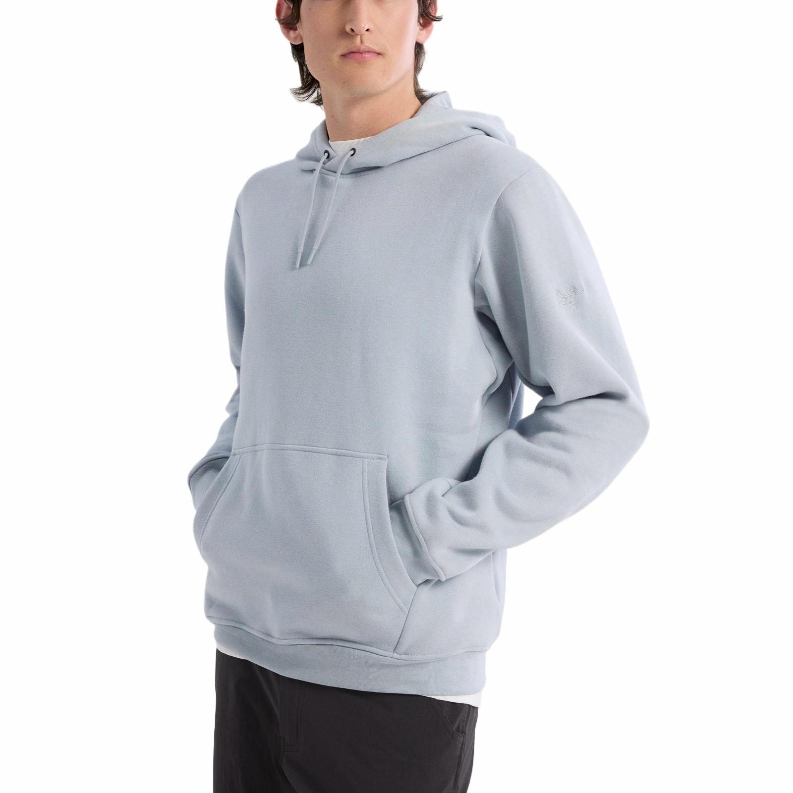 Lookbook Arcteryx  Emblem Sweatshirt - Stylish, Warm, Comfortable with Logo Design X000009788