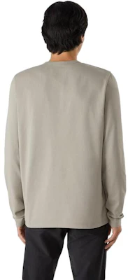 아크테릭스 캡티브 아크워드 로고 프린트 레트로 통기성 긴팔 티셔츠 30225 Shop 아크테릭스 캡티브 아크워드 로고 프린트 레트로 통기성 긴팔 티셔츠 30225