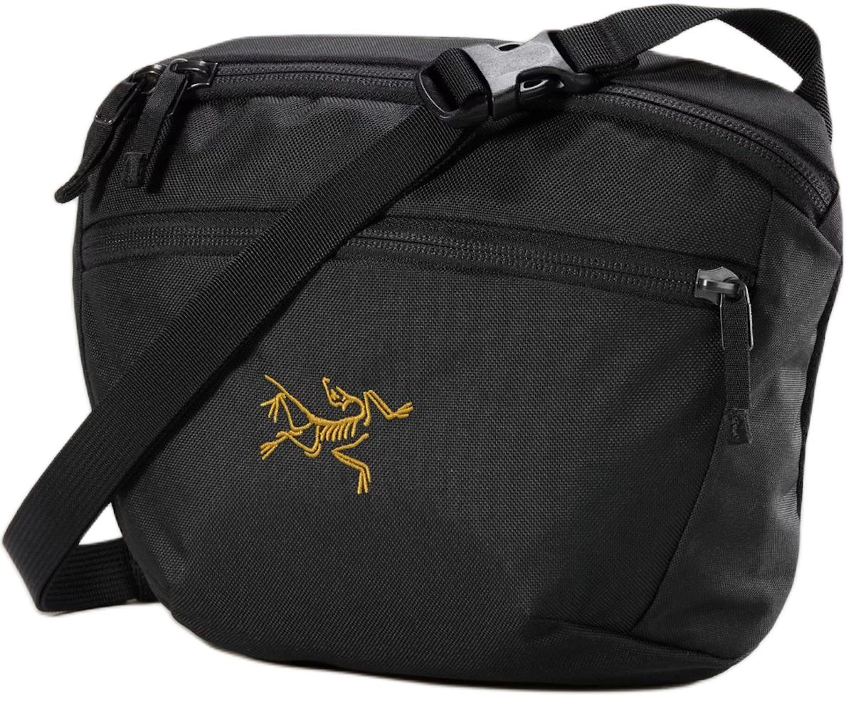 arcteryx-arc-teryx-mantis-2-5-l-gold-logo-zipper-crossbody-outdoor-bag-unisex-recycled-polyester-x000006100-black
