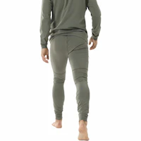 Shop 아크테릭스 RHO LT 블랙 슬림핏 캐주얼 팬츠. X000009418