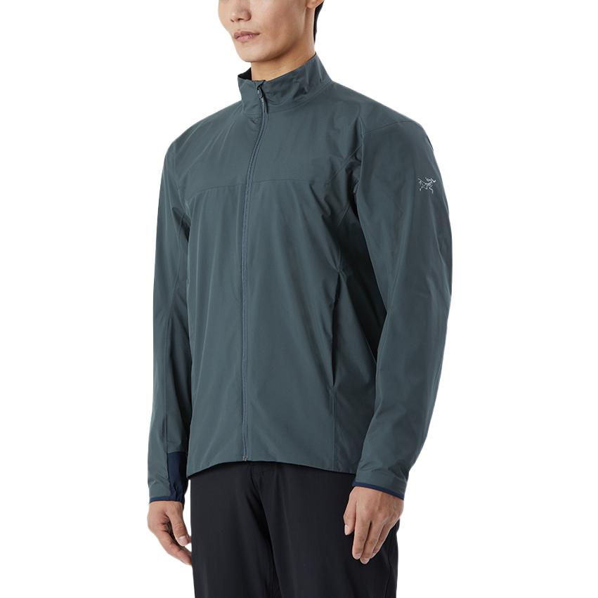 Shop 아크테릭스 솔라노 소프트쉘 자켓 가벼운 자수 로고 플리스. 30333