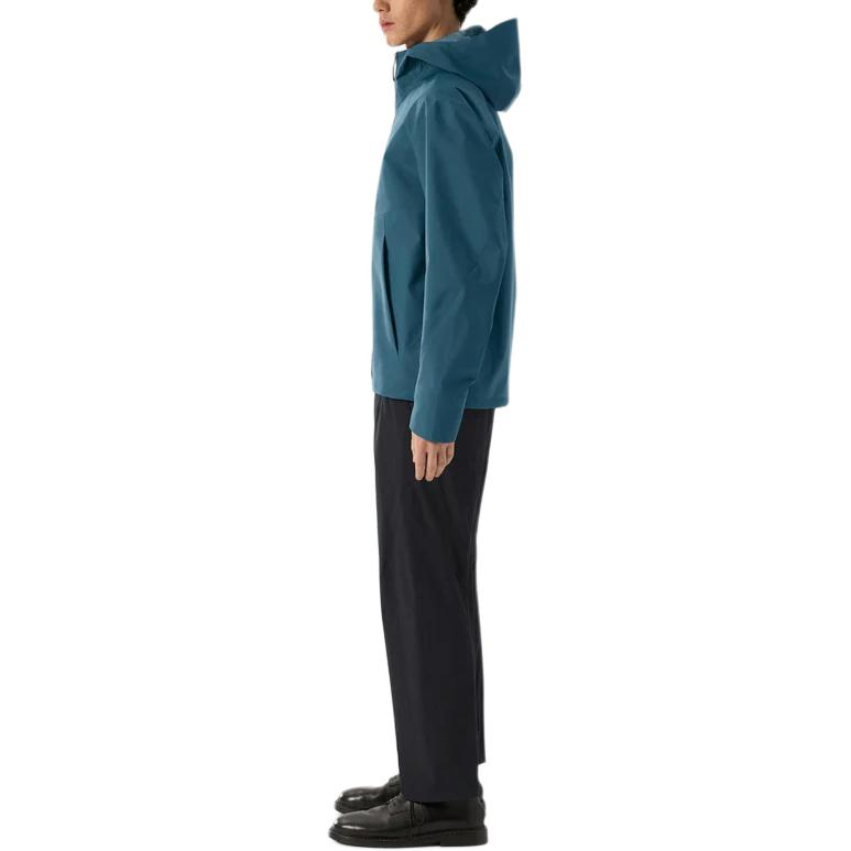 Lookbook 아크테릭스 베일런스 아리스 솔리드 컬러 후드 긴팔 재킷. X000009479