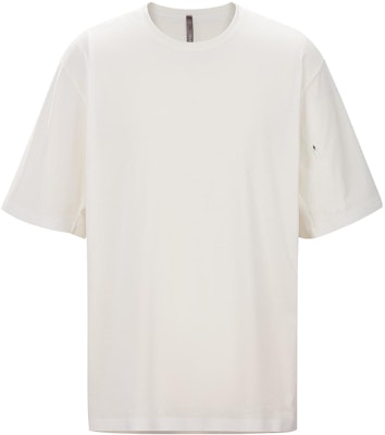 アークテリクス ヴェイランス デムロ イオニック クルーネック Tシャツ 半袖 29221 Lookbook アークテリクス ヴェイランス デムロ イオニック クルーネック Tシャツ 半袖 29221