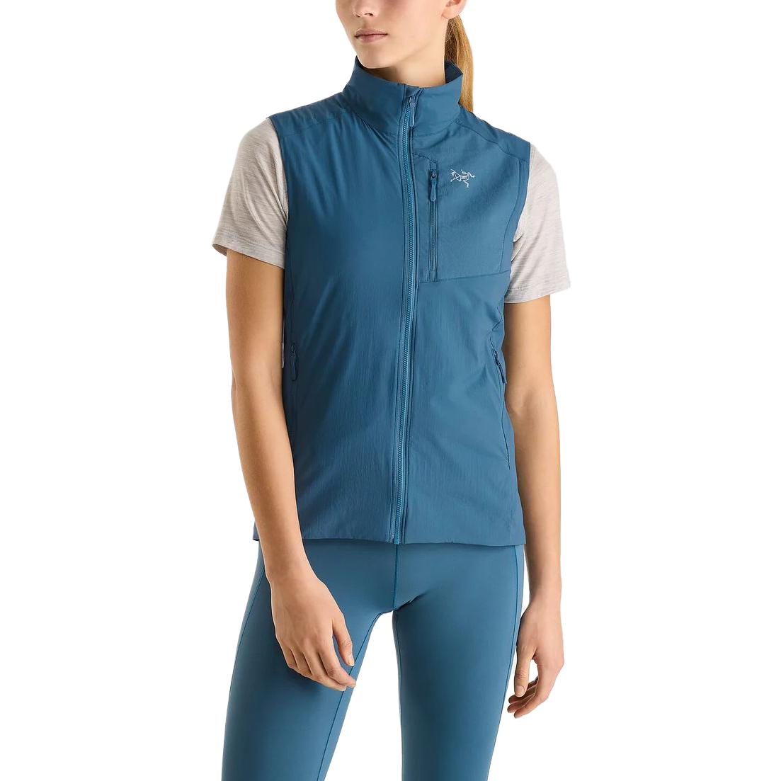 Lookbook Arcteryx Proton SS23  Slim Fit Sleeveless Vest with Embroidered Logo. X000007031