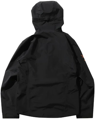 始祖鳥Sabre保暖拉鍊長袖寬鬆版外套 28177 Lookbook 始祖鳥Sabre保暖拉鍊長袖寬鬆版外套 28177