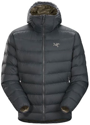 始祖鸟 THORIUM AR 绒面刺绣标志羽绒服夹克. 29926 Lookbook 始祖鸟 THORIUM AR 绒面刺绣标志羽绒服夹克. 29926