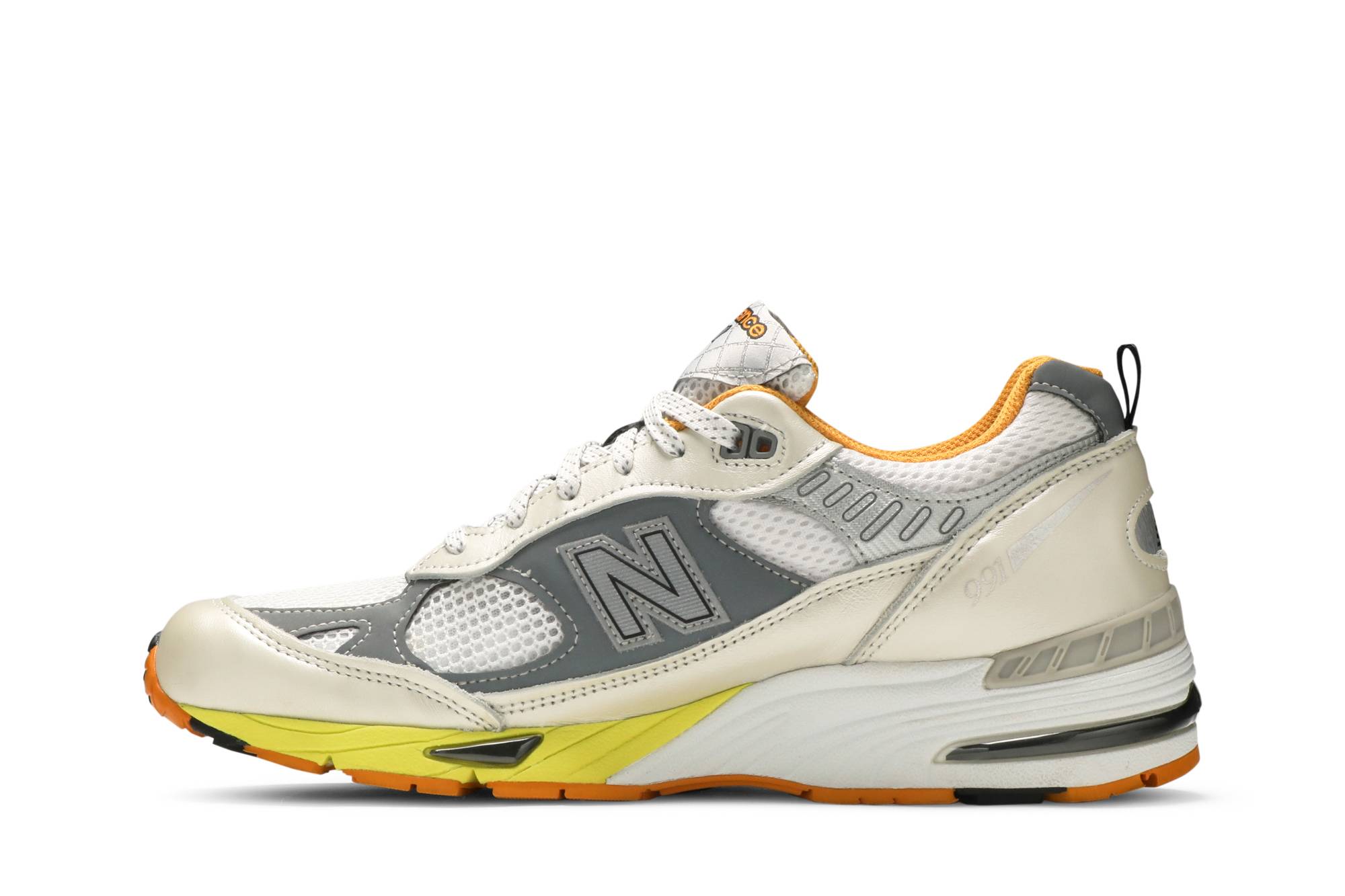 Lookbook Aries x New Balance 991 Buatan England 'Orang Perak' M991ARI