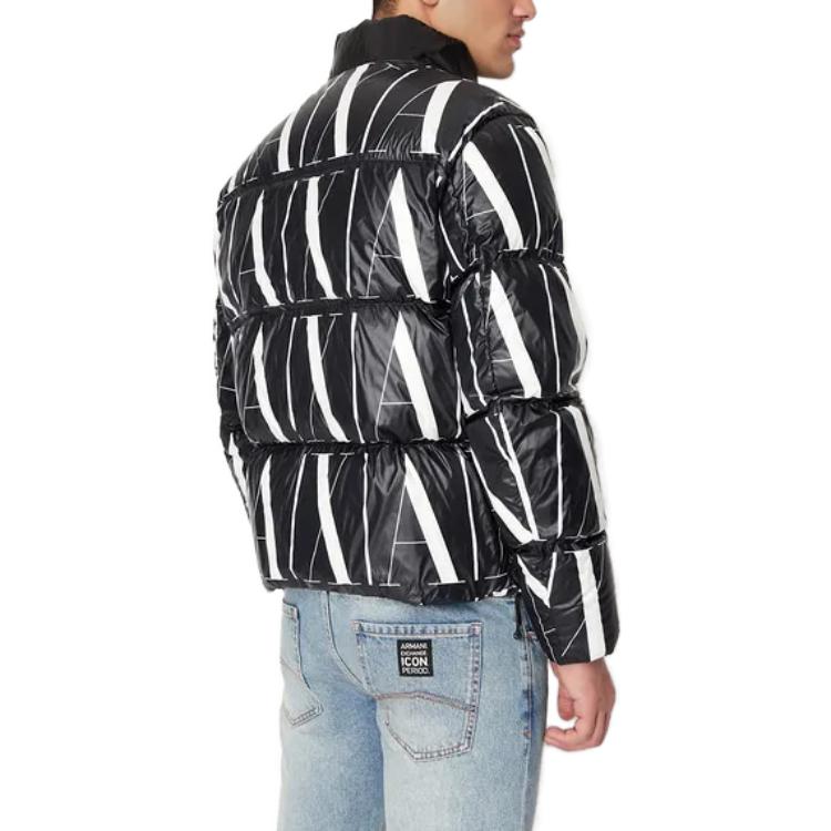Lookbook 아르마니 익스체인지 블랙 로고 프린트 패딩 재킷 집업 스탠드 칼라. 8NZBP8ZNULZ122AR