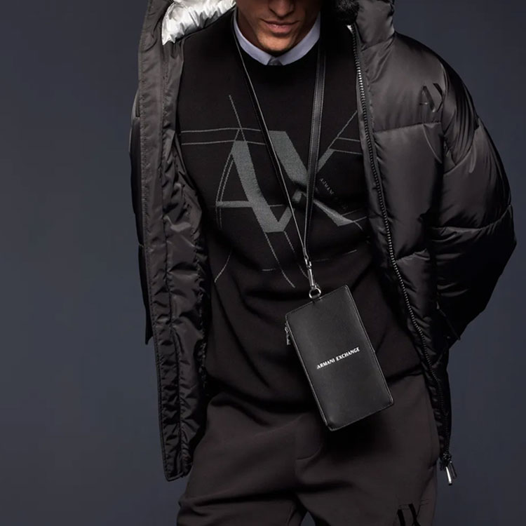 Purchase 아르마니 익스체인지 블랙 솔리드 지퍼 후드 다운 재킷 6RZK45-ZNJ7Z-11200