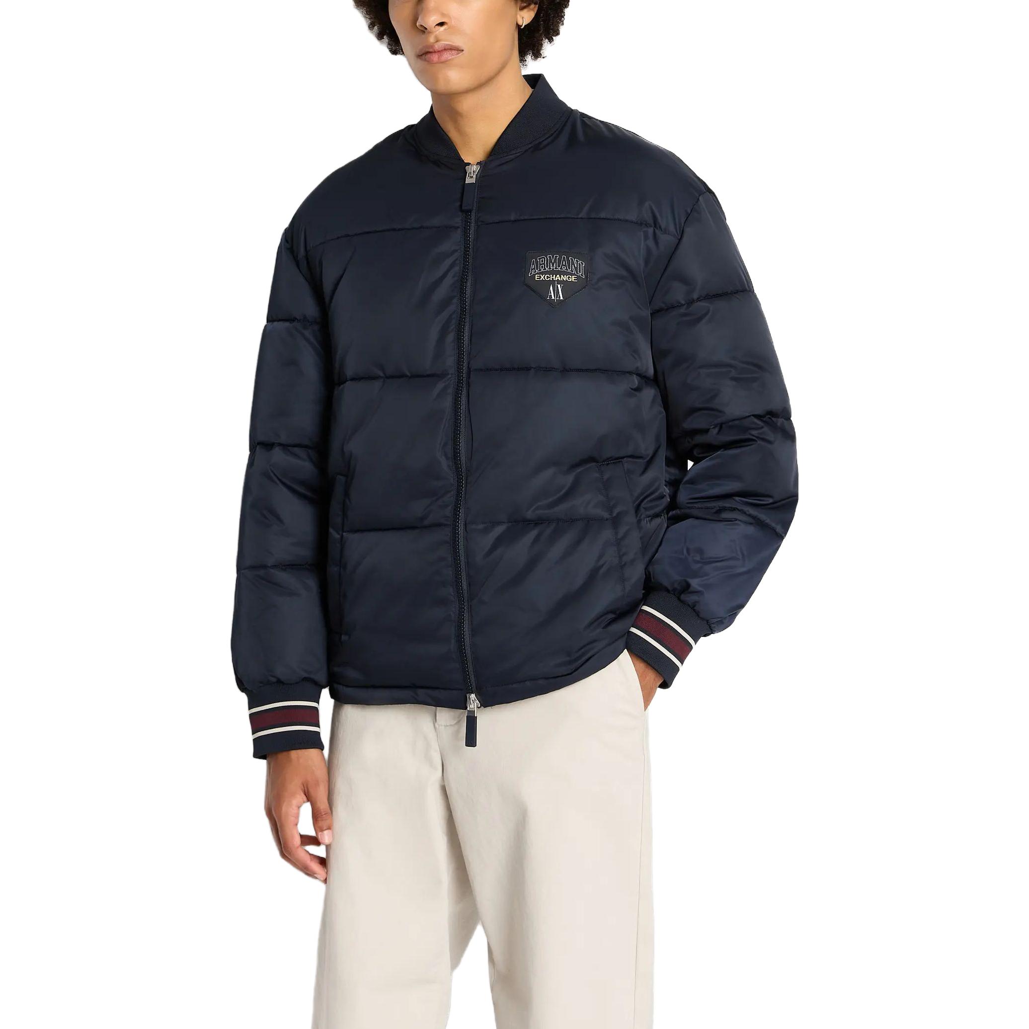 Lookbook ARMANI EXCHANGE Jaket Kasual Kapas dengan Logo dan Zip. 6RZB23-ZNJ7Z-1510