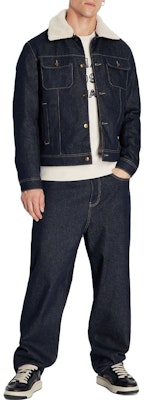 阿玛尼AX 牛仔蓝棉质夹克配可拆绒面革领。 6RZB48-Z1X5Z-1500 Lookbook 阿玛尼AX 牛仔蓝棉质夹克配可拆绒面革领。 6RZB48-Z1X5Z-1500