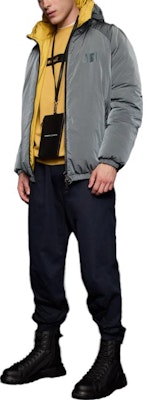 ARMANI EXCHANGE Jaket Kapas Berhud Cetak Logo Pelbagai Warna. 6RZB43-ZNXXZ-29BE Shop ARMANI EXCHANGE Jaket Kapas Berhud Cetak Logo Pelbagai Warna. 6RZB43-ZNXXZ-29BE