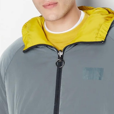 ARMANI EXCHANGE Jaket Kapas Berhud Cetak Logo Pelbagai Warna. 6RZB43-ZNXXZ-29BE Sizing ARMANI EXCHANGE Jaket Kapas Berhud Cetak Logo Pelbagai Warna. 6RZB43-ZNXXZ-29BE