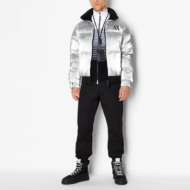 Lookbook ARMANI EXCHANGE 銀色高領拉鏈棉質外套 字母印花 6RZB45-ZNPTZ-11987