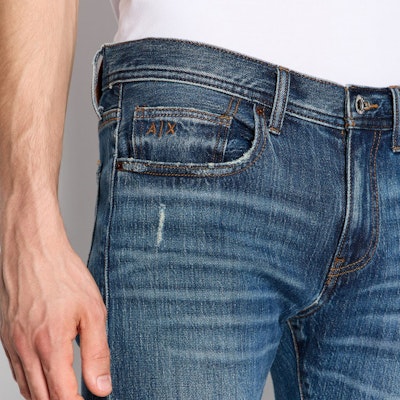 阿玛尼AX 蓝色修身直筒中腰牛仔裤 FW23 6RZJ13-Z28SZ-1500 Sizing 阿玛尼AX 蓝色修身直筒中腰牛仔裤 FW23 6RZJ13-Z28SZ-1500