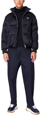 ARMANI EXCHANGE SS24 Jaket Puffer Logo Print dengan Kerah Berdiri. 3DZBL4-ZN3HZ-5811 Sizing ARMANI EXCHANGE SS24 Jaket Puffer Logo Print dengan Kerah Berdiri. 3DZBL4-ZN3HZ-5811