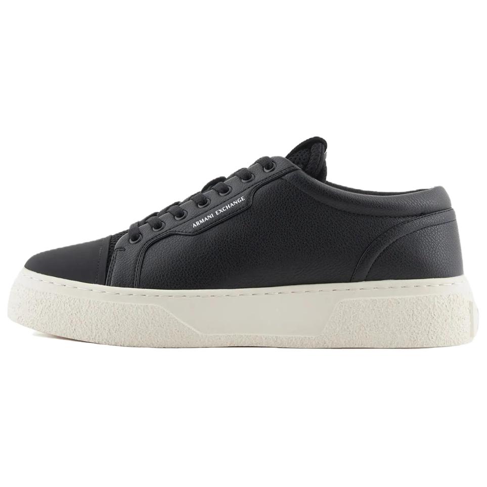 Armani Exchange AE Black Low-Top Casual Sneakers. XUX195XV794100002