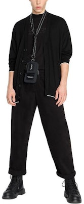 아르마니 익스체인지 AE FW23 솔리드 컬러 싱글 브레스트 니트 가디건 6RZE1C-ZMW8Z-1200 Lookbook 아르마니 익스체인지 AE FW23 솔리드 컬러 싱글 브레스트 니트 가디건 6RZE1C-ZMW8Z-1200