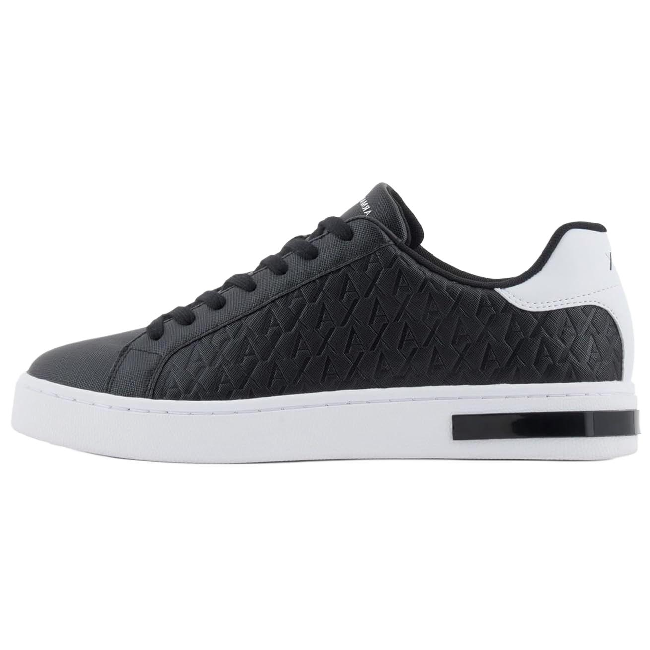 Armani Exchange Black Low-Top Lace-Up Sneakers XM000140AF119161MC011