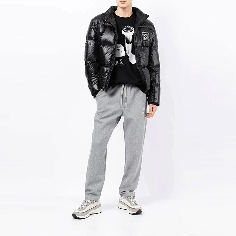 Shop 아르마니 익스체인지 로고 패치 블랙 패딩 자켓 지퍼업 디자인. 8NZBP2-ZNYNZ-1200