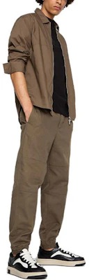 Armani Exchange FW23 Brown Solid Zip-Up Collar Jacket 6RZCL6-ZN2VZ-1784 Details for Armani Exchange FW23 Brown Solid Zip-Up Collar Jacket 6RZCL6-ZN2VZ-1784