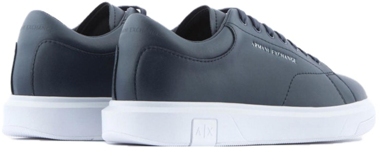 Sneakers Kulit Low Top Armani Exchange 'Biru Navy' XUX123XV534100285 Shop Sneakers Kulit Low Top Armani Exchange 'Biru Navy' XUX123XV534100285