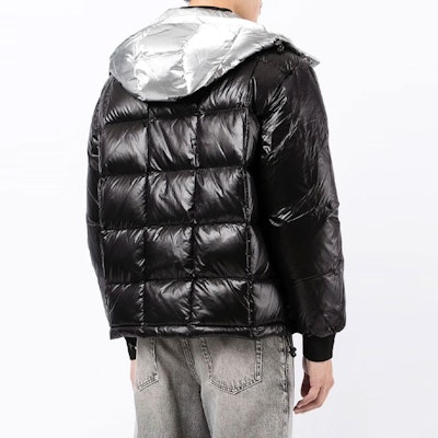 アルマーニエクスチェンジ メタリック ジッパー フード付き ダウンジャケット ブラック 6KZB10-ZNI8Z-2218 Purchase アルマーニエクスチェンジ メタリック ジッパー フード付き ダウンジャケット ブラック 6KZB10-ZNI8Z-2218