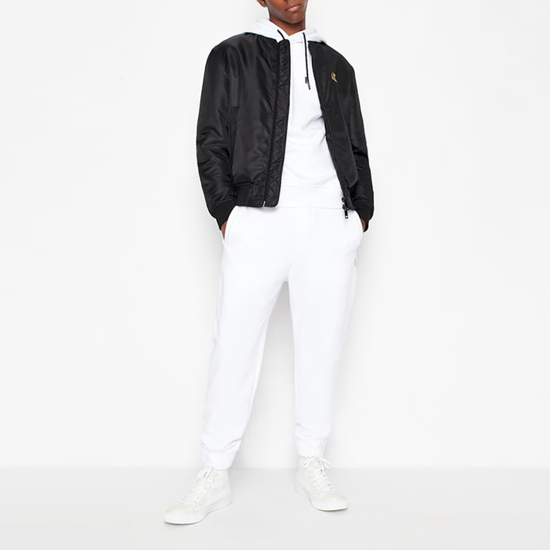 Shop Armani Exchange SS22 白色連帽衫 刺繡商標 8NZMPW-ZJ8WZ-1100