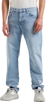 ARMANI EXCHANGE SS24 男士Logo低腰直筒修身牛仔裤 浅蓝色. 3DZJ13-Z1TTZ-25EU Shop ARMANI EXCHANGE SS24 男士Logo低腰直筒修身牛仔裤 浅蓝色. 3DZJ13-Z1TTZ-25EU