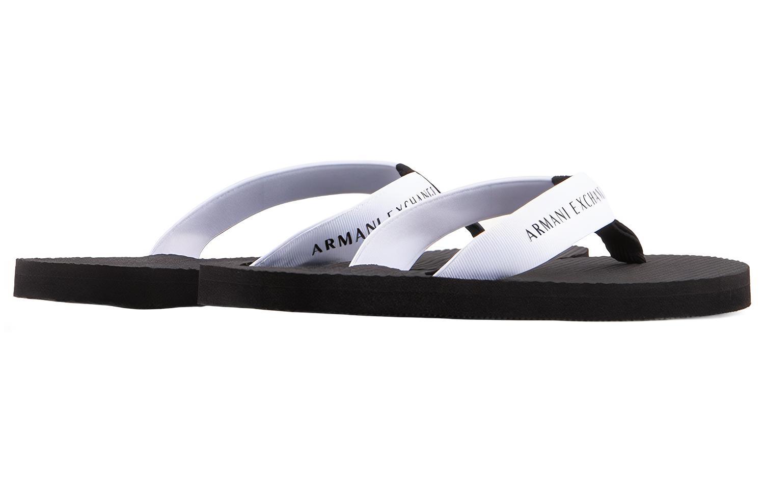 Shop 아르마니 익스체인지 토 포스트 슬리퍼 (화이트) XUQ003XV6771R326