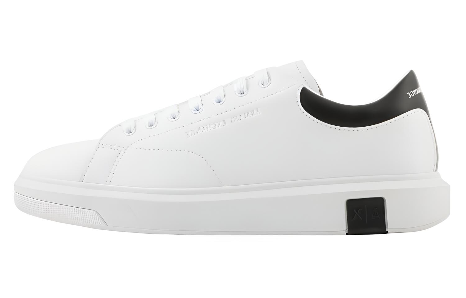 Armani Exchange White Low-Top Casual Sneakers XUX123XV534K488