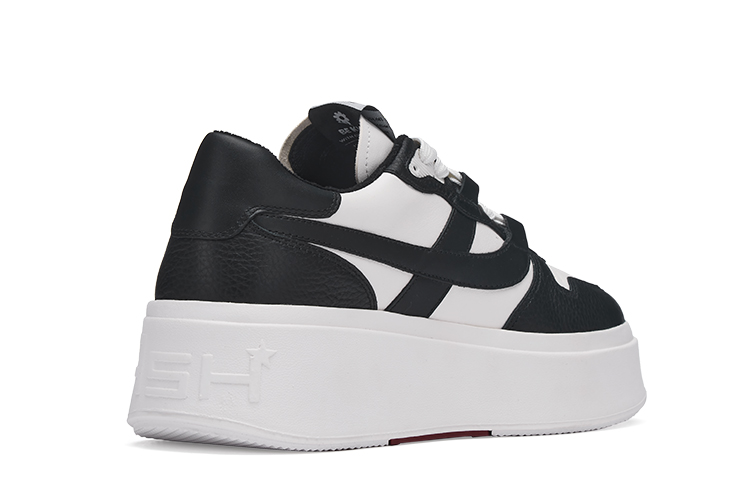 Lookbook 灰色低帮 '熊猫' FW23-S-135413-002