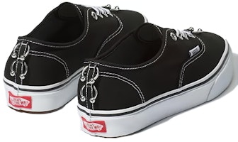 Ashley Williams x Vans Authentic '狂野穿刺' VN0A38EMVJL Lookbook Ashley Williams x Vans Authentic '狂野穿刺' VN0A38EMVJL