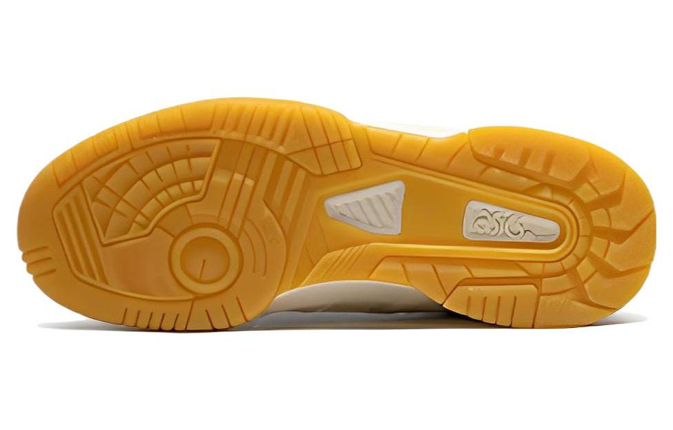 Shop 아식스 8ON8 젤-스포트라이트 로우 '크림 화이트' 1203A262-200