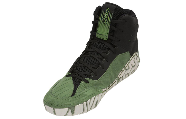 Shop ASICS Aggressor 4 ''Vert Cèdre'' 1081A001-300
