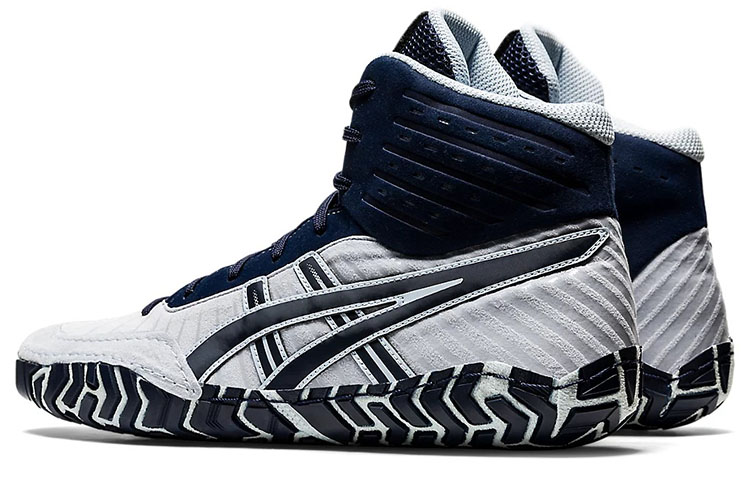 Shop ASICS Aggressor 4 ''Ciel Doux Minuit'' 1081A001-401