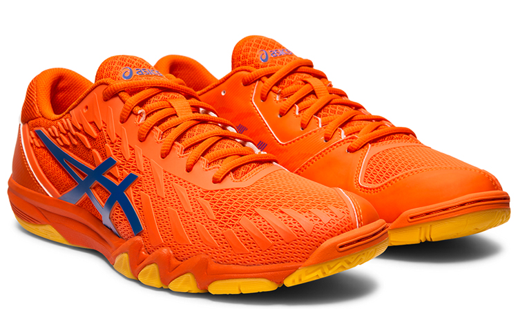 Lookbook ASICS Attack Bladelyte 4 Chaussures de Sport 1073A001-800